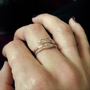 Adjustable Plume Ring